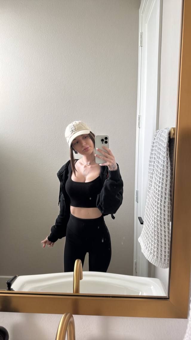 DOWN TO FUCK 💦 - Image 3