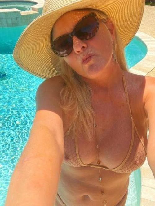 💚 ⎷💚𝒀𝒆𝒂𝒓𝒔 53 Divorced 𝑭𝒖𝒄𝒌 𝑴𝒆 --𝑻𝒐𝒕𝒂𝒍𝒍𝒚 𝑭𝒓𝒆𝒆💚⎷💚My pussy very hungry💚 ⎷💚 - Image 2